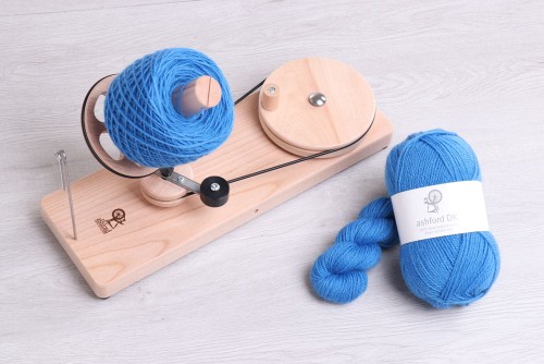 BW-withyarn.jpg
