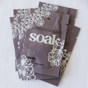S03-48L Minisoak Lacey.jpg