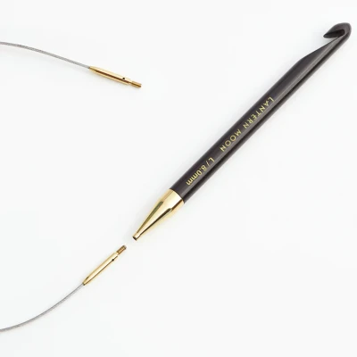 tunisian-crochet-hooks-3_a23a5d2a-3b3a-4513-a651-dc2e8d188457_750x.webp